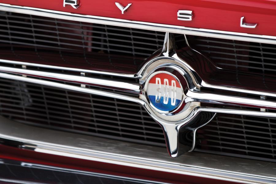  Chrysler 300 Sport Series Convertible Coupe 1963 года  (фото 16 из 21)